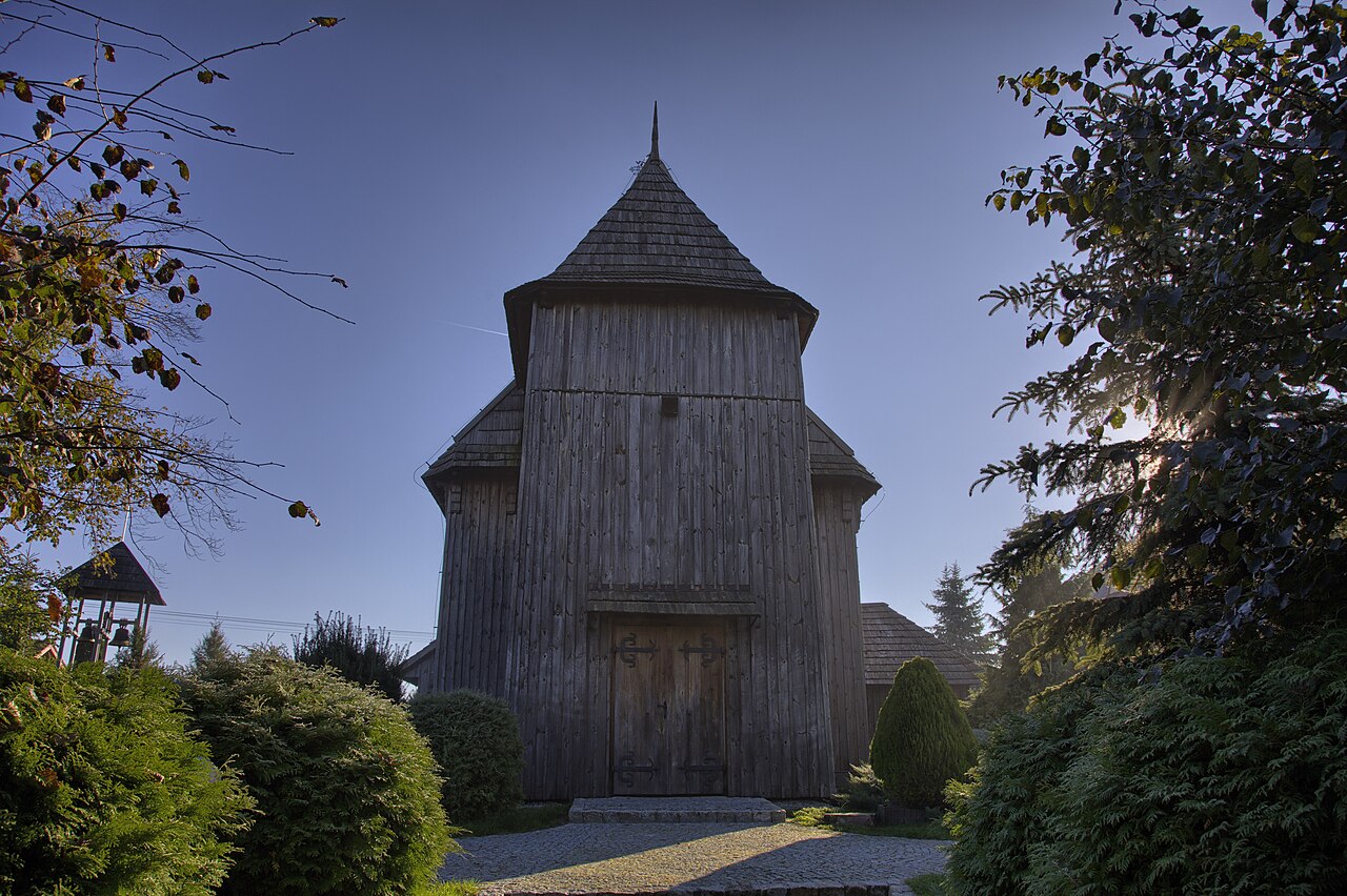 Kościół św. Jana Chrzciciela w Łaszewie. Artur Nawojski / Wikimedia Commons, CC BY-SA 3.0 PL.