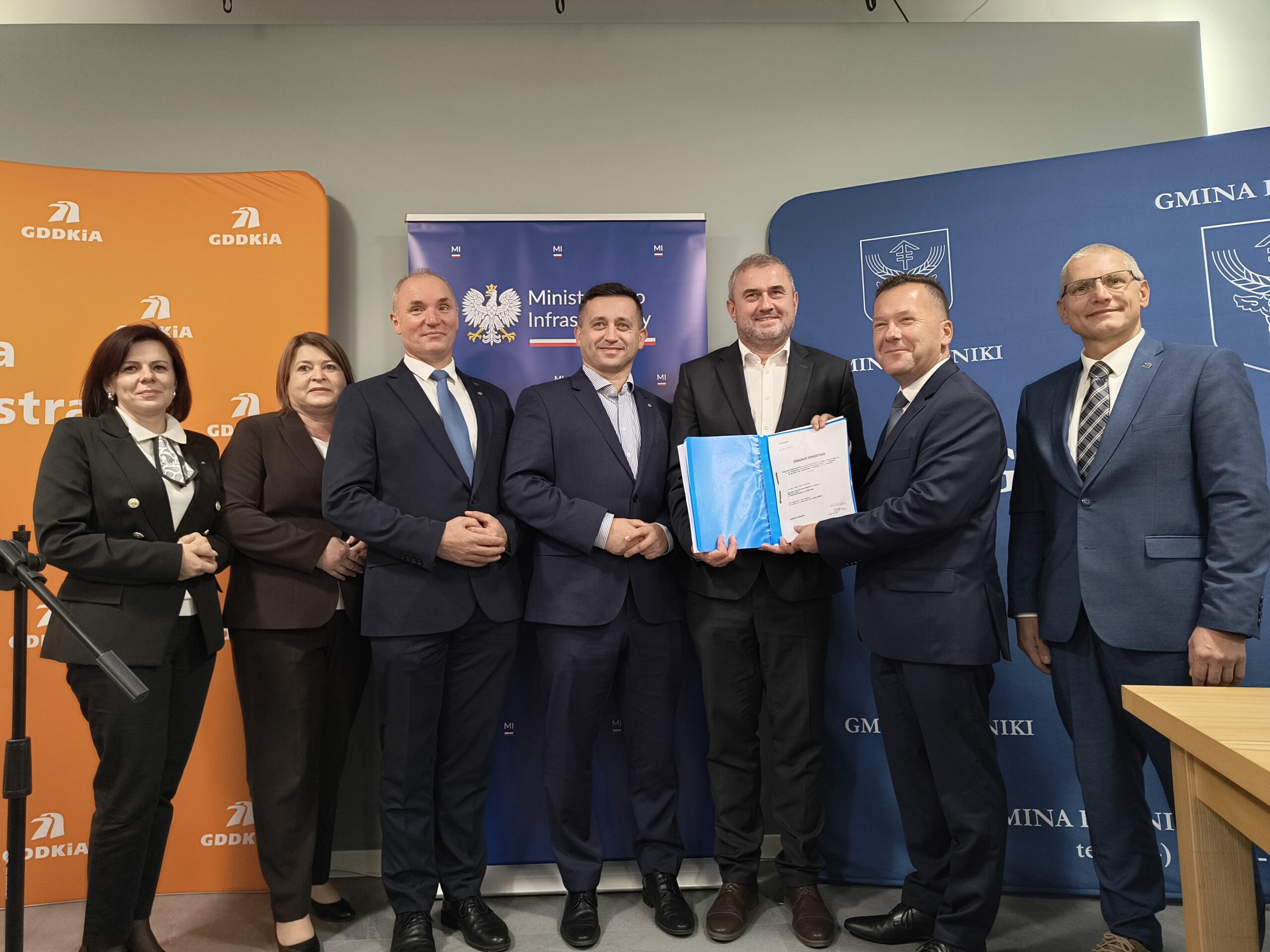 Ożarów: młodzież zakończyła projekt „COOLtura oczami młodych”