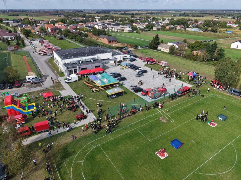 Powiatowe Zawody Sportowo-Pożarnicze w Wierzchlesie — zdjęcie 12.