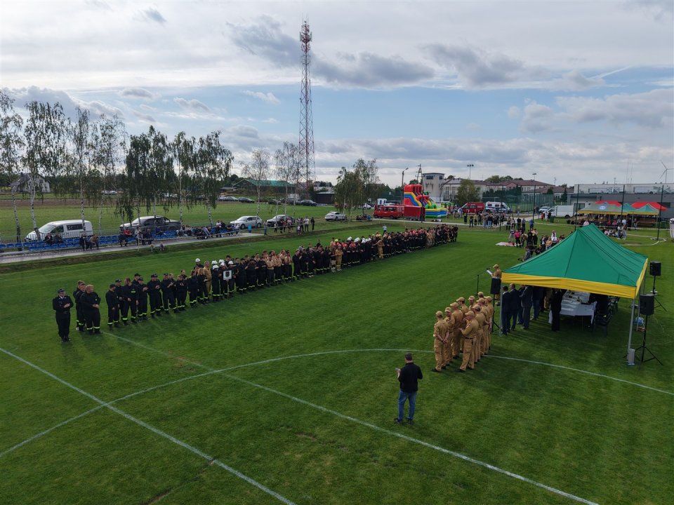 Powiatowe Zawody Sportowo-Pożarnicze w Wierzchlesie — zdjęcie 17.