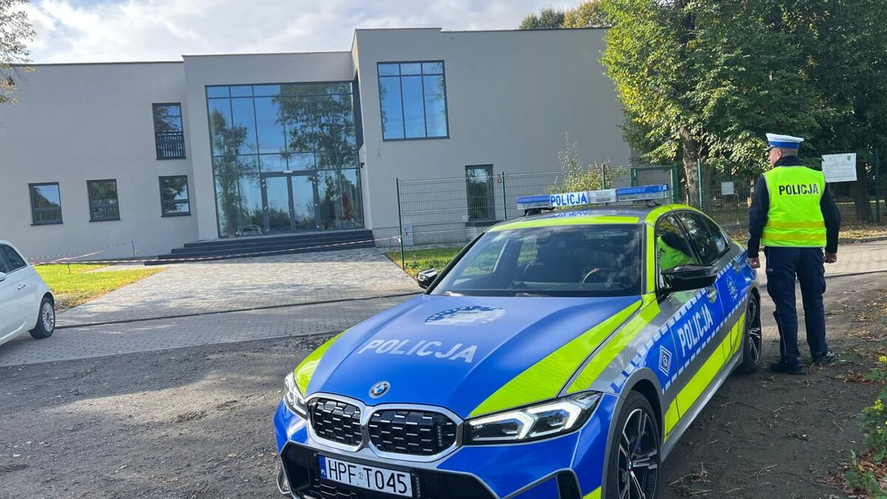 Policja wzmacnia kontrole przy szkołach w powiecie wieluńskim