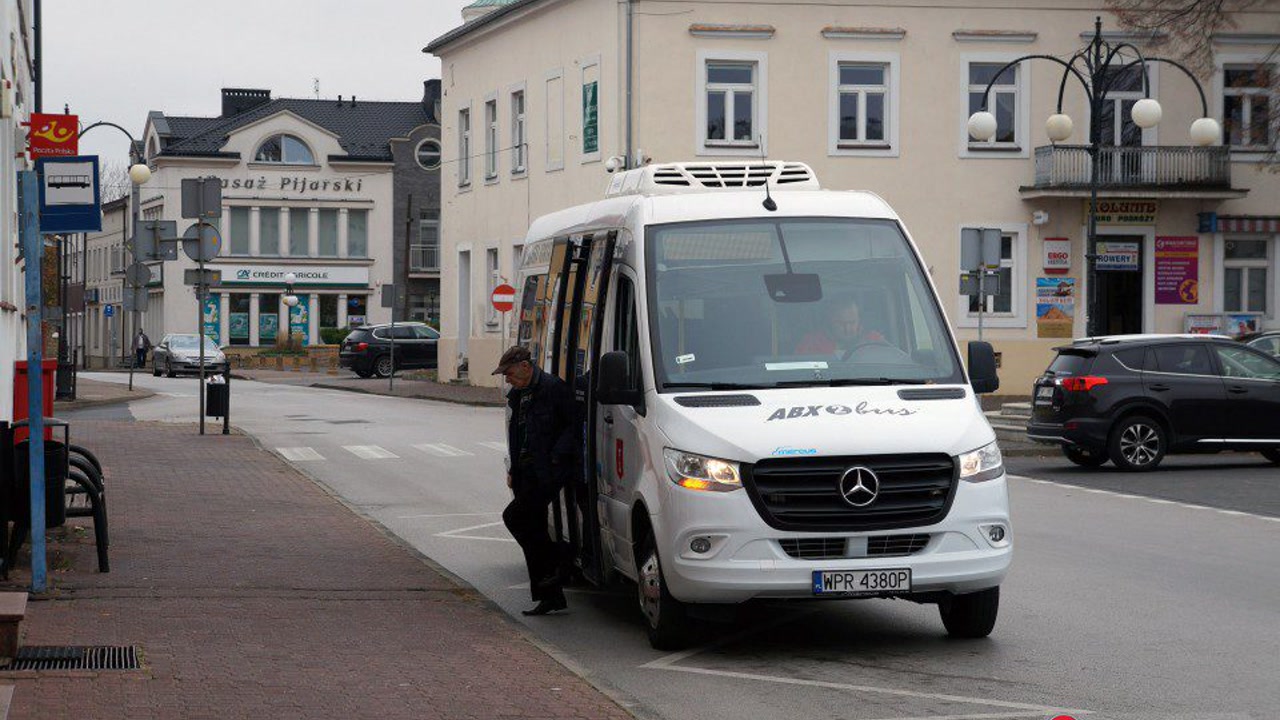 Pięć ofert na obsługę autobusów w gminie Wieluń od listopada
