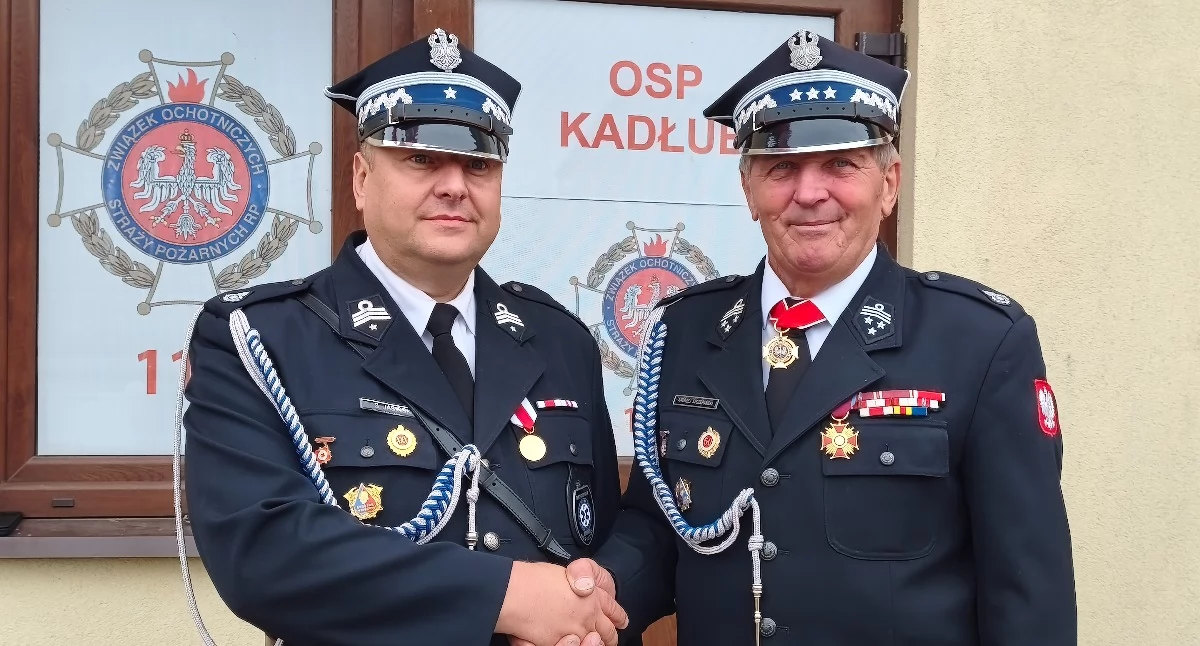 Grafika do informacji: Zmiana komendanta gminnego ZOSP RP w Wieluniu