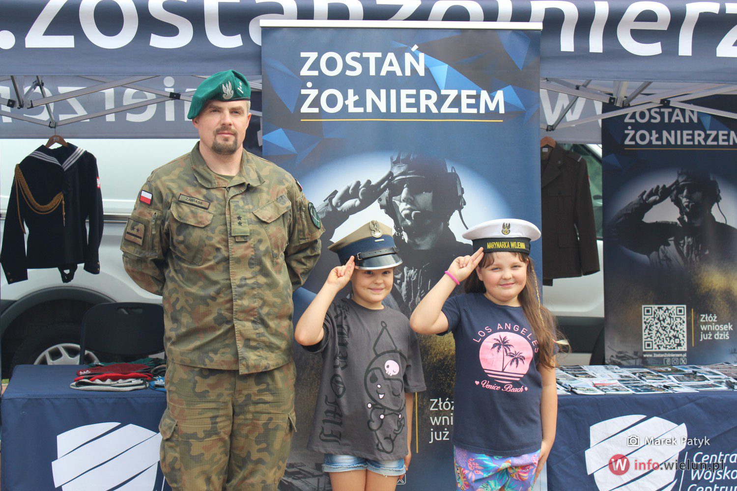 Sprzęt wojskowy prezentowany w centrum Wielunia – zdjęcie ilustracyjne z wcześniejszej edycji wydarzenia.