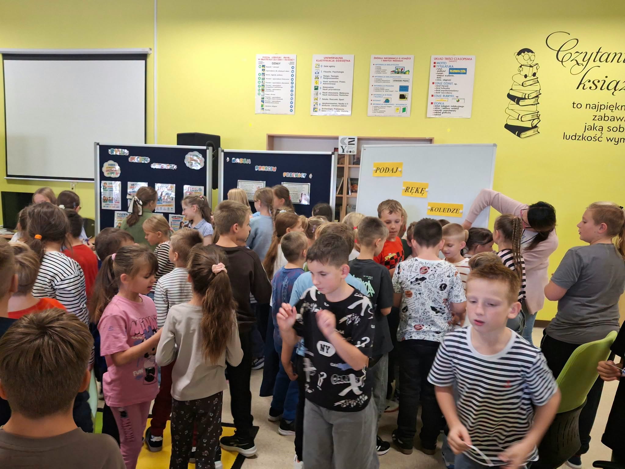 „Zgoda buduje, przemoc rujnuje”. Ważny apel w szkole w Białej — zdjęcie 8.