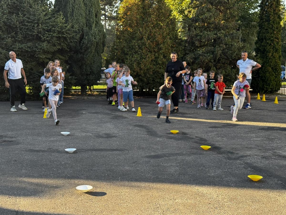 Jesienny piknik w PMDKiS w Wieluniu - zdjecie 20.