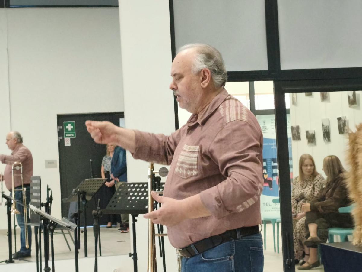 Próba Orkiestry Dętej OSP Wierzchlas z płk. dr. Mariuszem Dziubkiem - zdjecie 7.