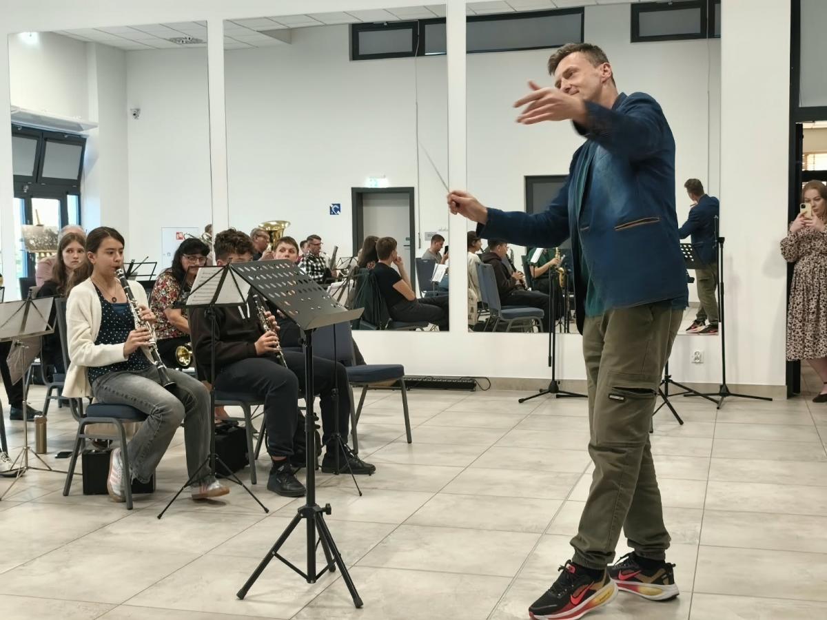 Próba Orkiestry Dętej OSP Wierzchlas z płk. dr. Mariuszem Dziubkiem - zdjecie 17.