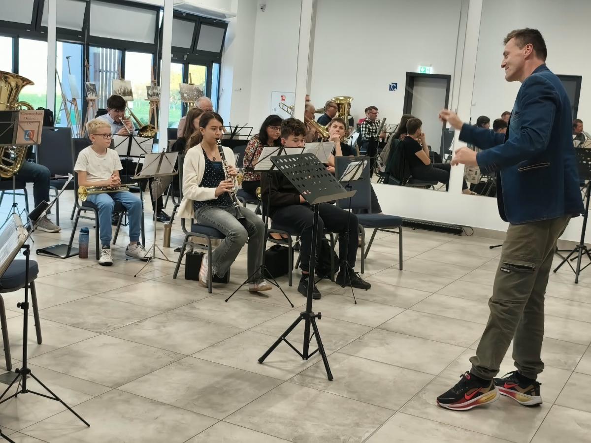 Próba Orkiestry Dętej OSP Wierzchlas z płk. dr. Mariuszem Dziubkiem - zdjecie 28.