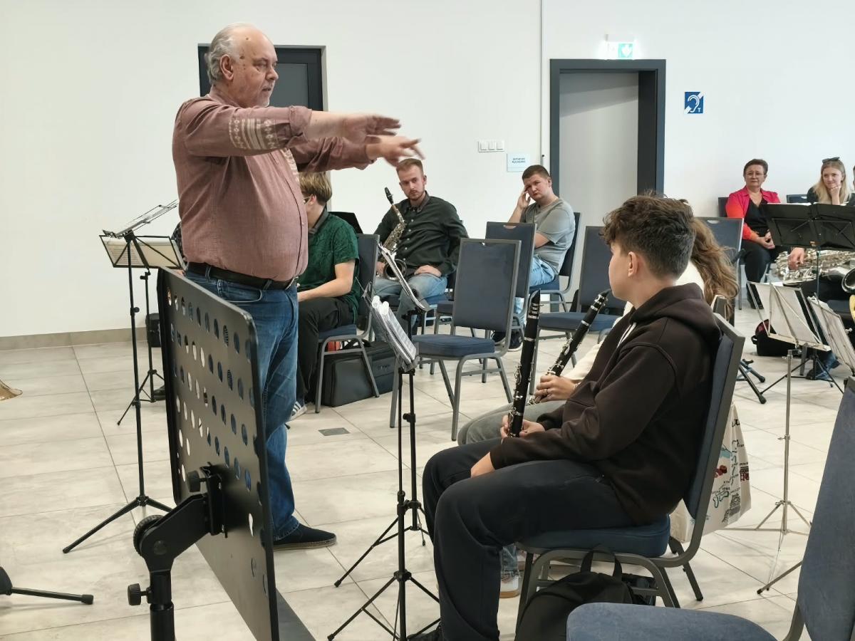 Próba Orkiestry Dętej OSP Wierzchlas z płk. dr. Mariuszem Dziubkiem - zdjecie 54.
