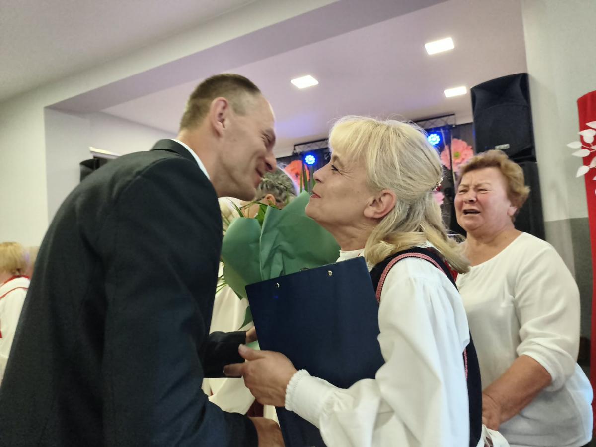 Jubileusz 50-lecia Ludowego Zespołu Śpiewaczego Ostrowiacy - zdjecie 4.