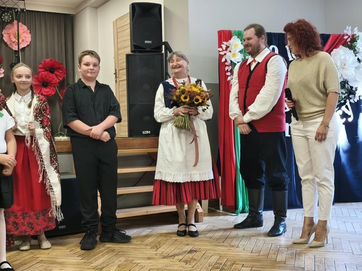 Jubileusz 50-lecia Ludowego Zespołu Śpiewaczego Ostrowiacy - zdjecie 5.