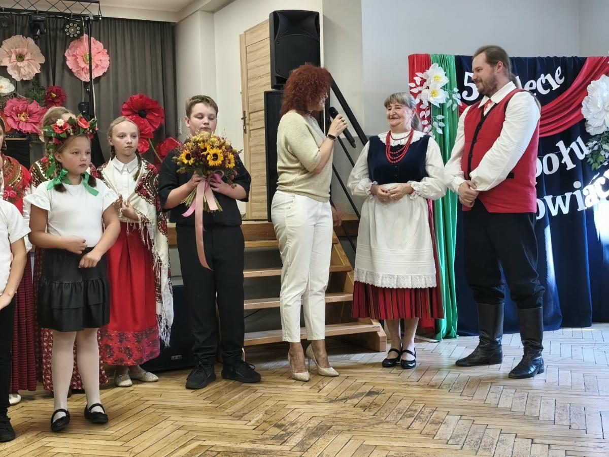 Jubileusz 50-lecia Ludowego Zespołu Śpiewaczego Ostrowiacy - zdjecie 10.