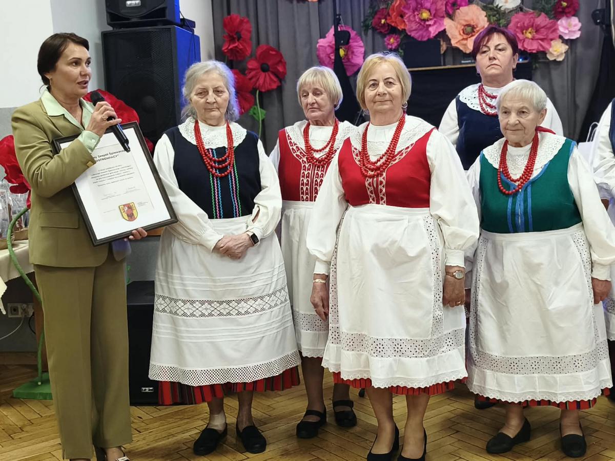 Jubileusz 50-lecia Ludowego Zespołu Śpiewaczego Ostrowiacy - zdjecie 14.