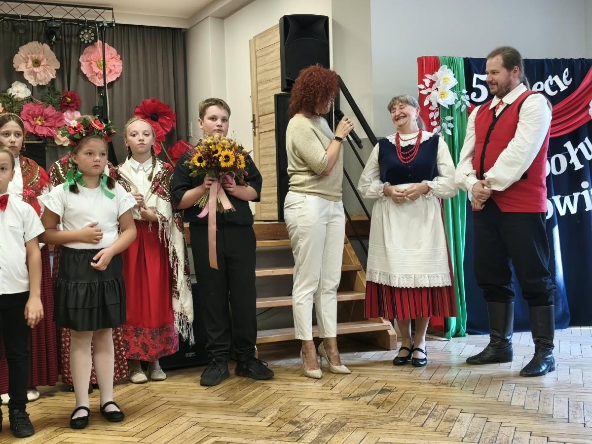 Jubileusz 50-lecia Ludowego Zespołu Śpiewaczego Ostrowiacy - zdjecie 17.