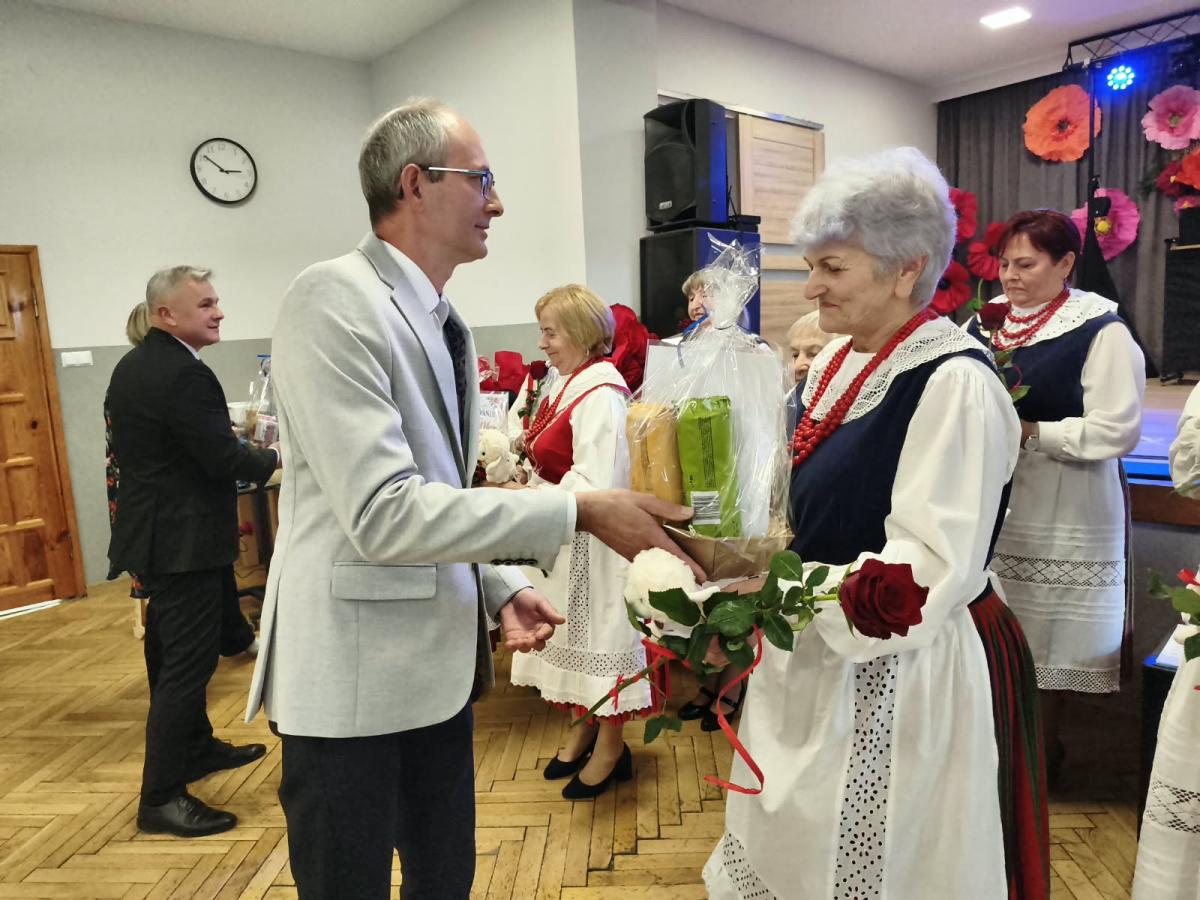 Jubileusz 50-lecia Ludowego Zespołu Śpiewaczego Ostrowiacy - zdjecie 39.
