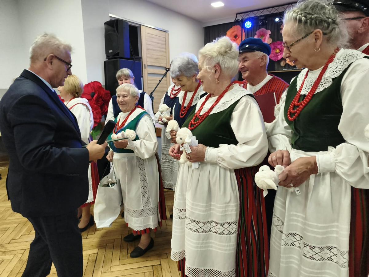 Jubileusz 50-lecia Ludowego Zespołu Śpiewaczego Ostrowiacy - zdjecie 86.