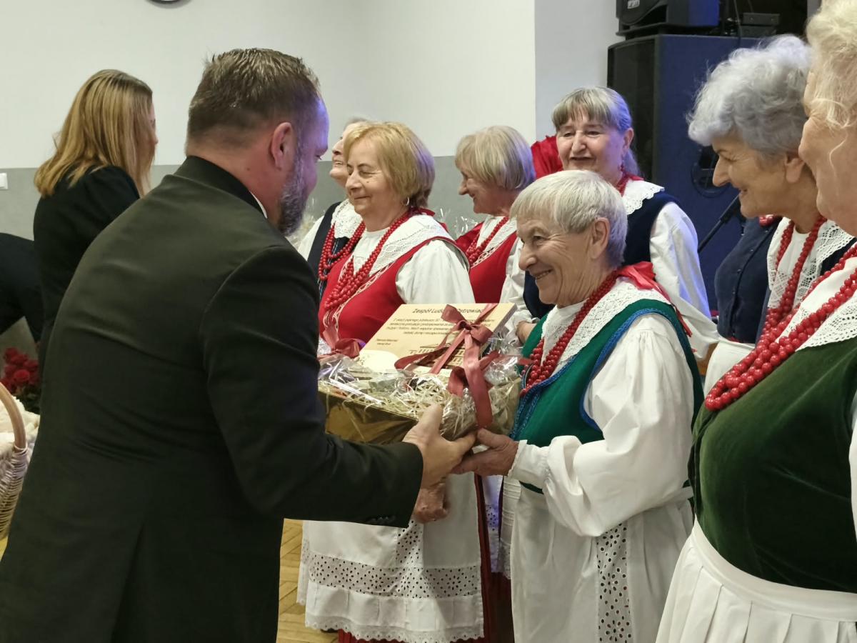 Jubileusz 50-lecia Ludowego Zespołu Śpiewaczego Ostrowiacy - zdjecie 94.