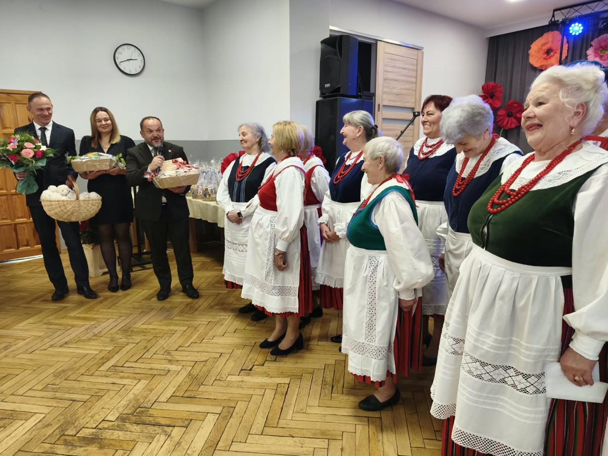 Jubileusz 50-lecia Ludowego Zespołu Śpiewaczego Ostrowiacy - zdjecie 98.