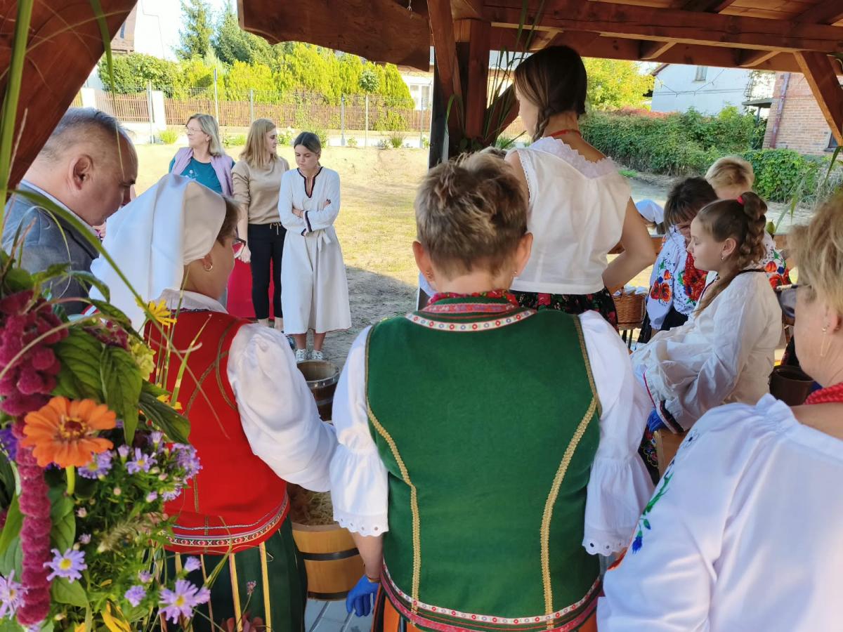 Warsztaty kiszenia kapusty w Rychłocicach - zdjecie 13.