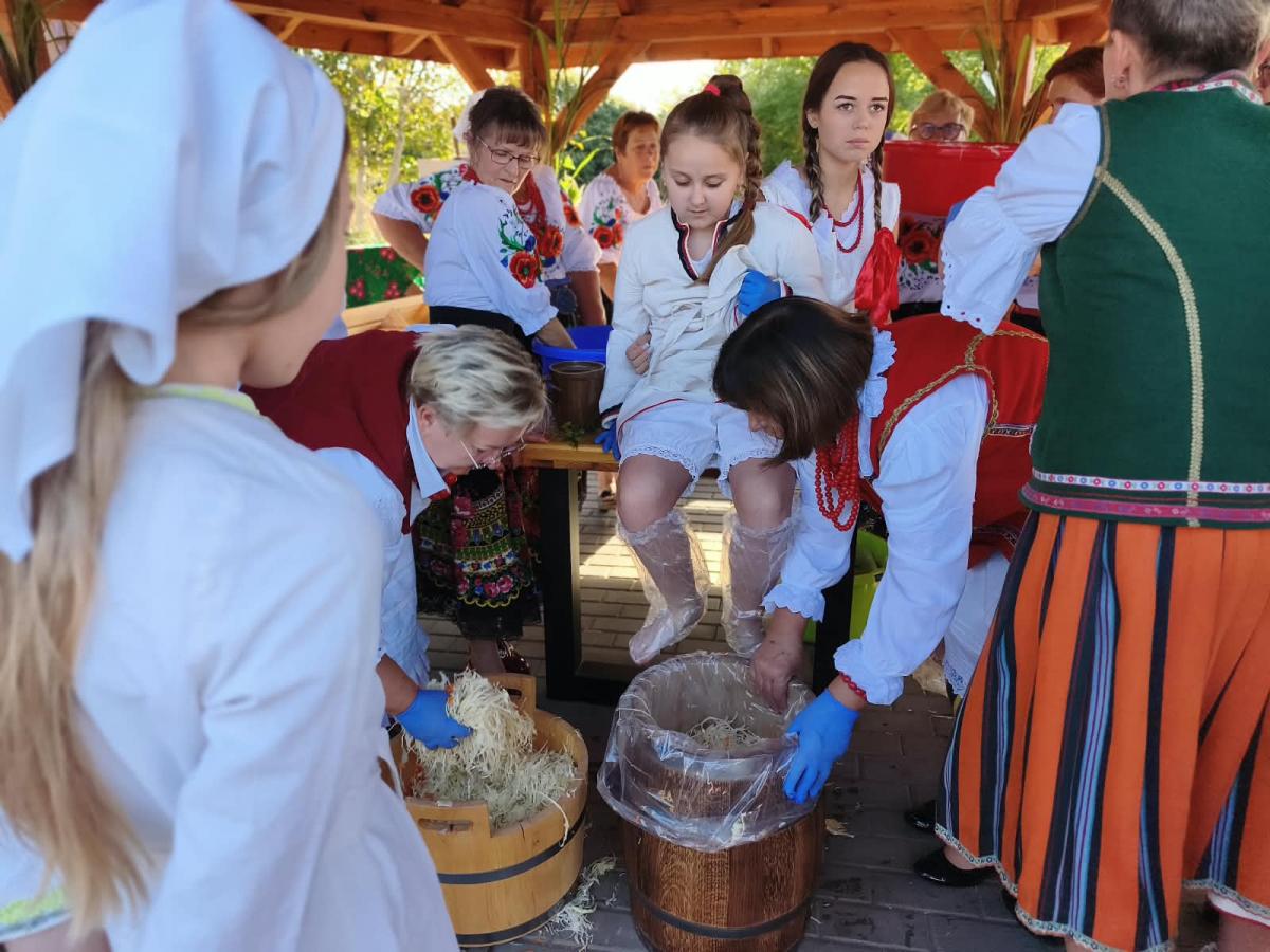 Warsztaty kiszenia kapusty w Rychłocicach - zdjecie 19.