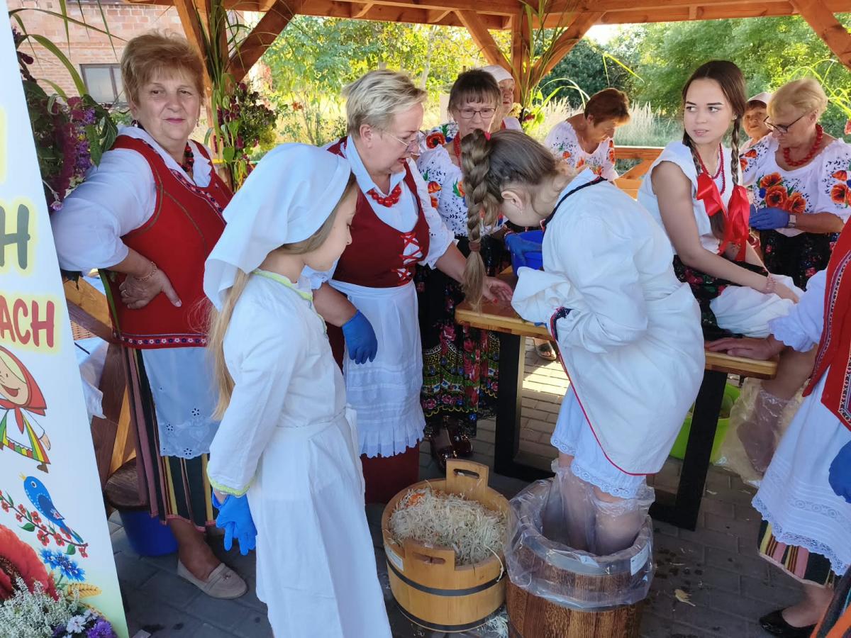 Warsztaty kiszenia kapusty w Rychłocicach - zdjecie 40.