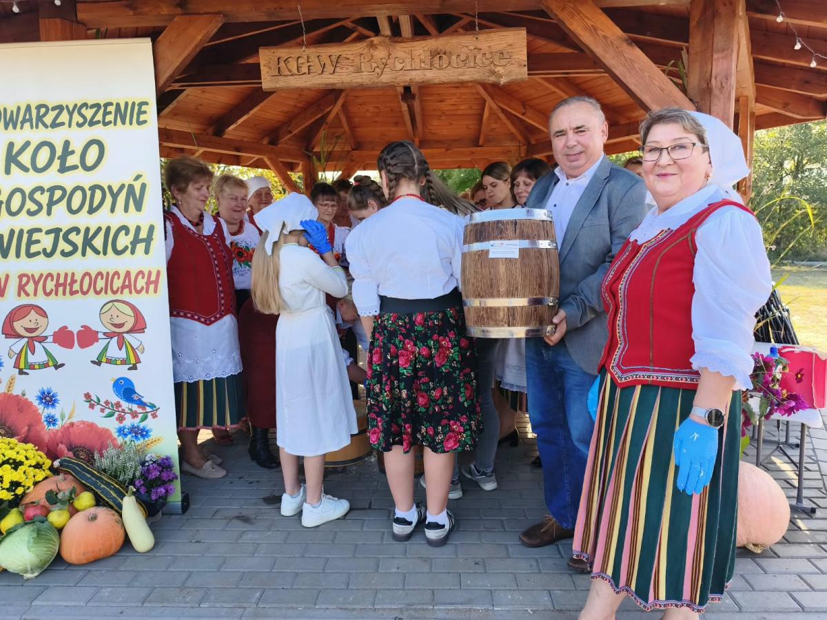Warsztaty kiszenia kapusty w Rychłocicach - zdjecie 43.