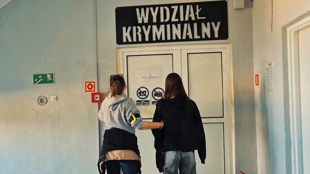 Materiały dotyczące zatrzymania podejrzanego o oszustwo w Skierniewicach - zdjecie 3.