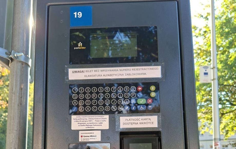 Nowy parkomat na placu Kazimierza Wielkiego. Trwają testy — zdjęcie 1.
